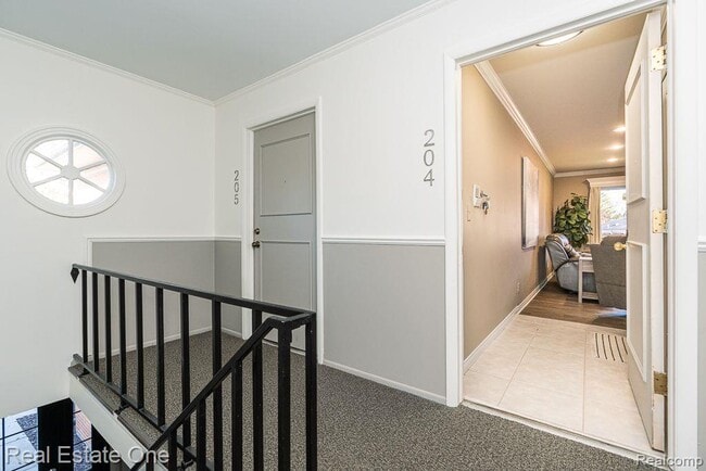 803 Plate St in Rochester, MI - Building Photo - Building Photo