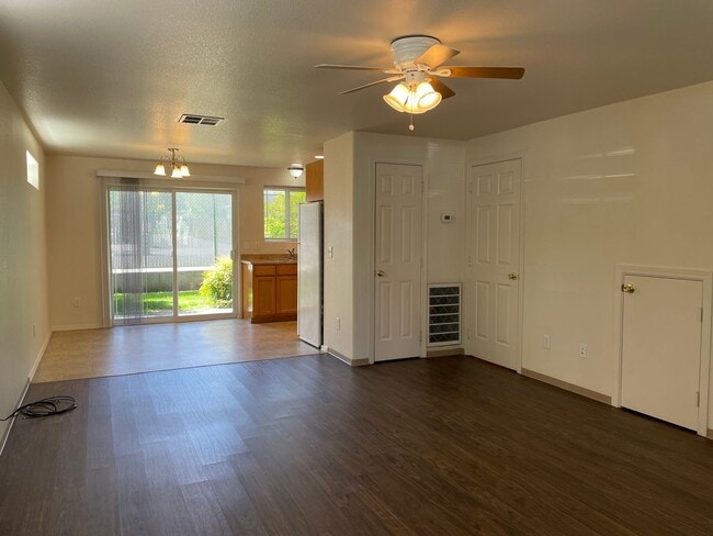763 Diamond St in Medford, OR - Building Photo - Building Photo