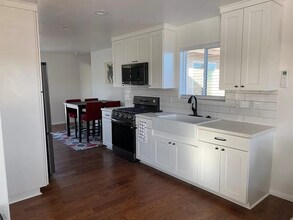 420 W Robertson Rd in Ridgecrest, CA - Building Photo - Building Photo