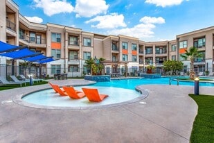 The Watson in Grand Prairie, TX - Building Photo