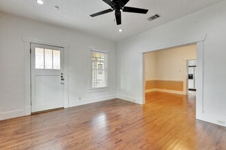3819 Duval St in Austin, TX - Building Photo - Building Photo