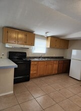 421 E Zipp Rd in New Braunfels, TX - Building Photo - Building Photo