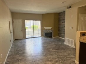 3318 N Decatur Blvd in Las Vegas, NV - Building Photo - Building Photo