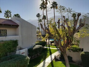 1150 E Amado Rd in Palm Springs, CA - Building Photo - Building Photo