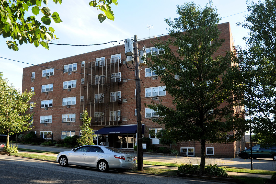 Aycrigg Manor in Passaic, NJ - Foto de edificio