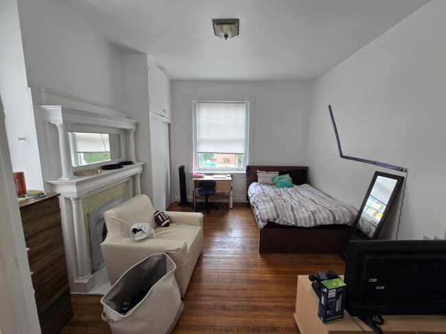 421 W Grace St in Richmond, VA - Building Photo - Building Photo