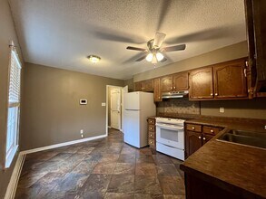 220 Austinville Rd SW in Decatur, AL - Building Photo - Building Photo