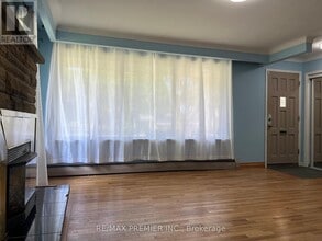288 Scott St in St Catharines, ON - Building Photo - Building Photo