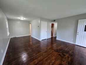 4562 Johnson St in Gary, IN - Building Photo - Building Photo
