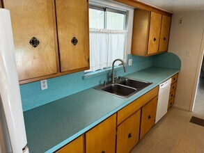 544 Canosa Ave in Las Vegas, NV - Building Photo - Building Photo