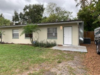 742 E Church Ave in Longwood, FL - Building Photo