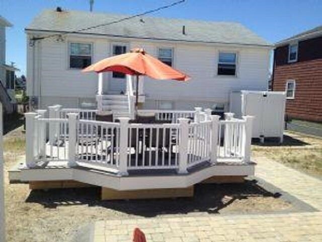 18 Lowell St in Seabrook, NH - Building Photo - Building Photo