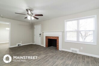 936 Rock Spring Dr in Winston-Salem, NC - Foto de edificio - Building Photo