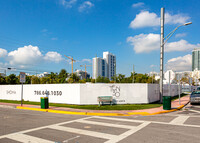 Ten30 in Miami Beach, FL - Foto de edificio - Building Photo