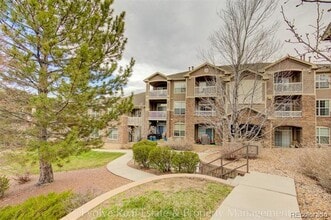 7440 S Blackhawk St in Englewood, CO - Foto de edificio - Building Photo