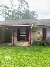 4202 Chestergate Dr in Spring, TX - Building Photo - Building Photo