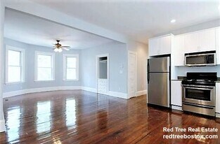19 Parker Hill Ave, Unit 1 in Boston, MA - Building Photo