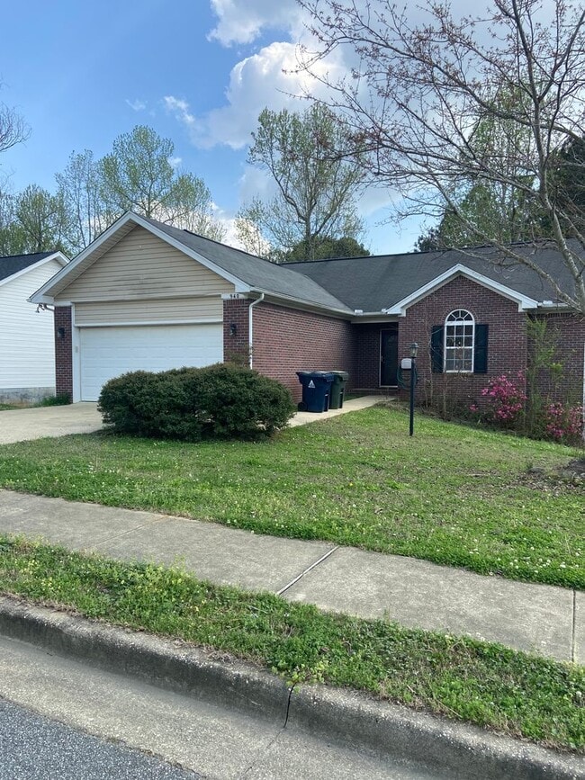 940 Sandstone Ln in Auburn, AL - Building Photo - Building Photo