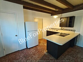 1942 E Prince Rd in Tucson, AZ - Building Photo - Building Photo