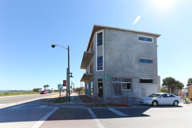 311 OceanShore Blvd in Flagler Beach, FL - Building Photo - Building Photo