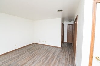 1010 Beech St in Valparaiso, IN - Building Photo - Building Photo