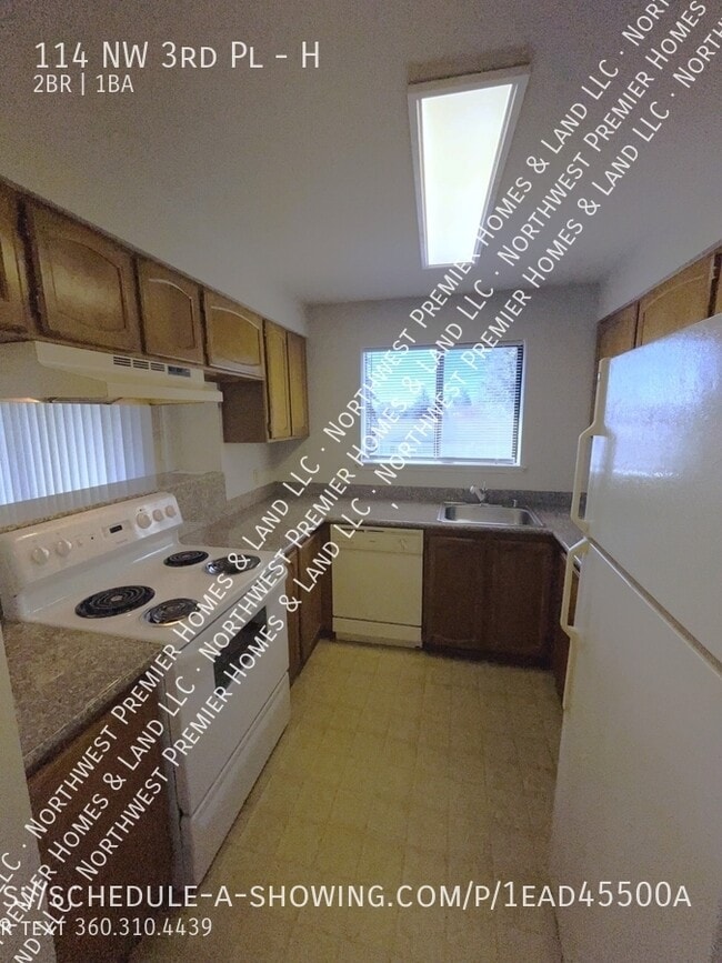 114 NW 3rd Pl in Renton, WA - Foto de edificio - Building Photo