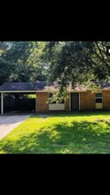 2307 Fernwood St in Pascagoula, MS - Building Photo - Building Photo