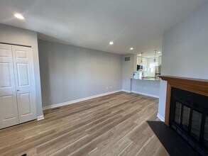 8072 Wimbledon Dr in Portage, MI - Foto de edificio - Building Photo