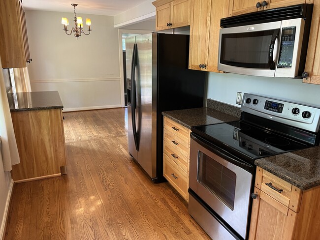 property at 619 Crieve Rd