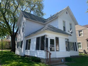 703 Fremont Ave NW in Grand Rapids, MI - Building Photo - Building Photo