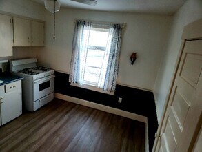 446 Hower St NE in North Canton, OH - Building Photo - Building Photo