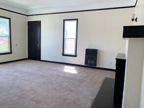 4234 8th Ave in Los Angeles, CA - Building Photo - Building Photo
