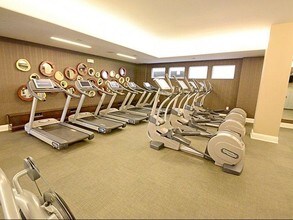 The Enclave at Potomac Club in Woodbridge, VA - Foto de edificio - Building Photo