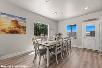 355 W Clf Vw Ln in Hildale, UT - Building Photo - Building Photo