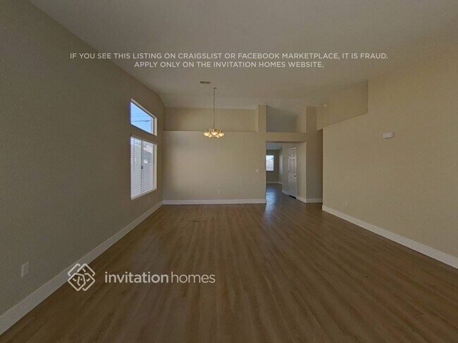 3836 Iverson Ln in North Las Vegas, NV - Building Photo - Building Photo