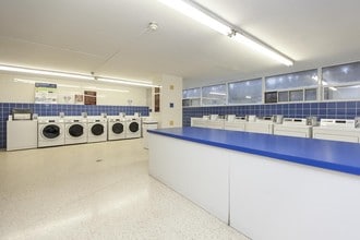 Shaughnessy Place in Toronto, ON - Building Photo - Interior Photo