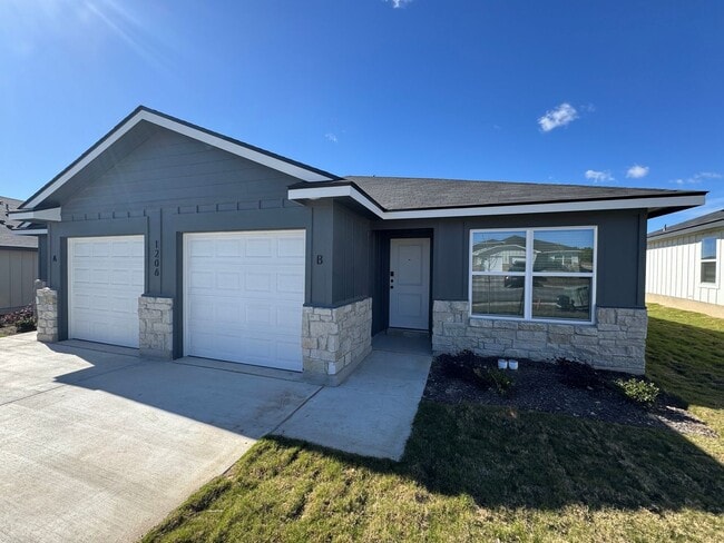 property at 1206 Concord Dr