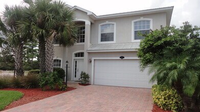 231 11th Square SW in Vero Beach, FL - Building Photo - Building Photo