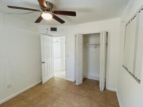 4715 Weymouth St in Greenacres, FL - Building Photo - Building Photo