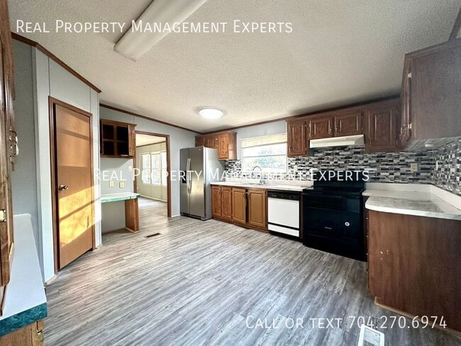 5268 Montana Cir NW in Concord, NC - Building Photo - Building Photo