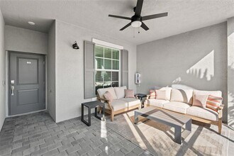 19015 Scallop Lp, Unit 106 in Lakewood Ranch, FL - Building Photo - Building Photo