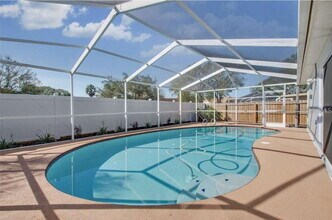 9727 Cypress Shadow Ave in Tampa, FL - Building Photo - Building Photo