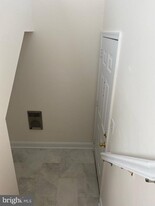 9470 Scarlet Oak Dr in Manassas, VA - Building Photo