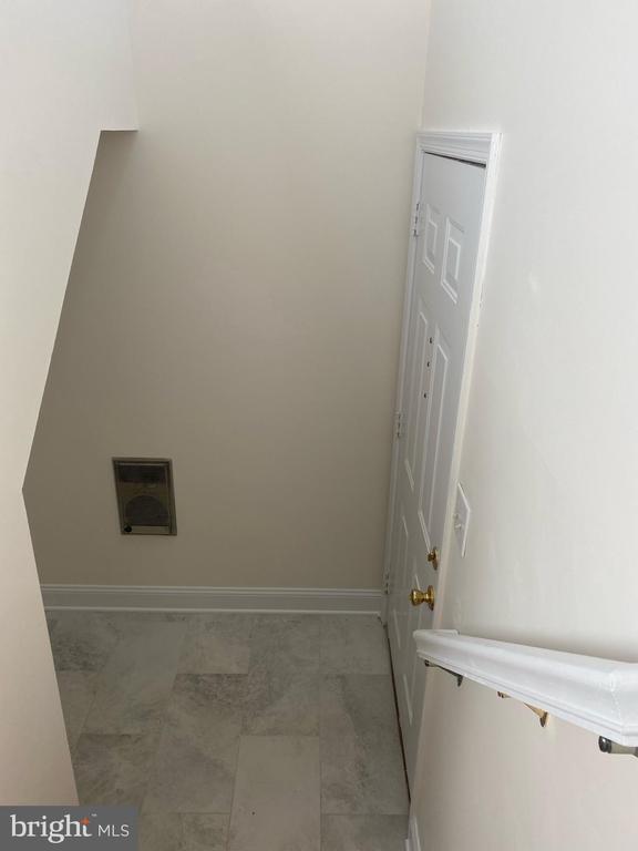 property at 9470 Scarlet Oak Dr