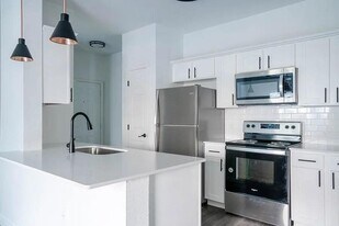 520 FM306 in New Braunfels, TX - Building Photo