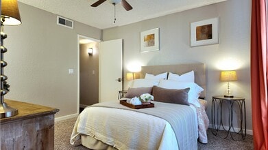 Ovation at Tempe in Tempe, AZ - Foto de edificio - Building Photo