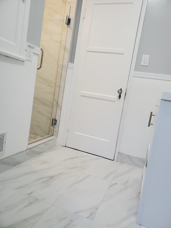 1070 Masselin Ave, Unit Masselin in Los Angeles, CA - Building Photo - Building Photo