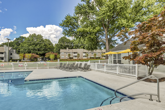 Brandemere Apartment Homes in Winston-Salem, NC - Foto de edificio - Building Photo