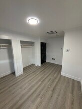 205 1st Ave in Saint Ignatius, MT - Foto de edificio - Building Photo