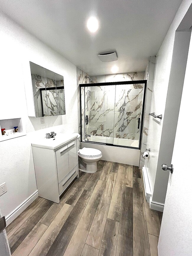 property at 7489 De Châteaubriand Av